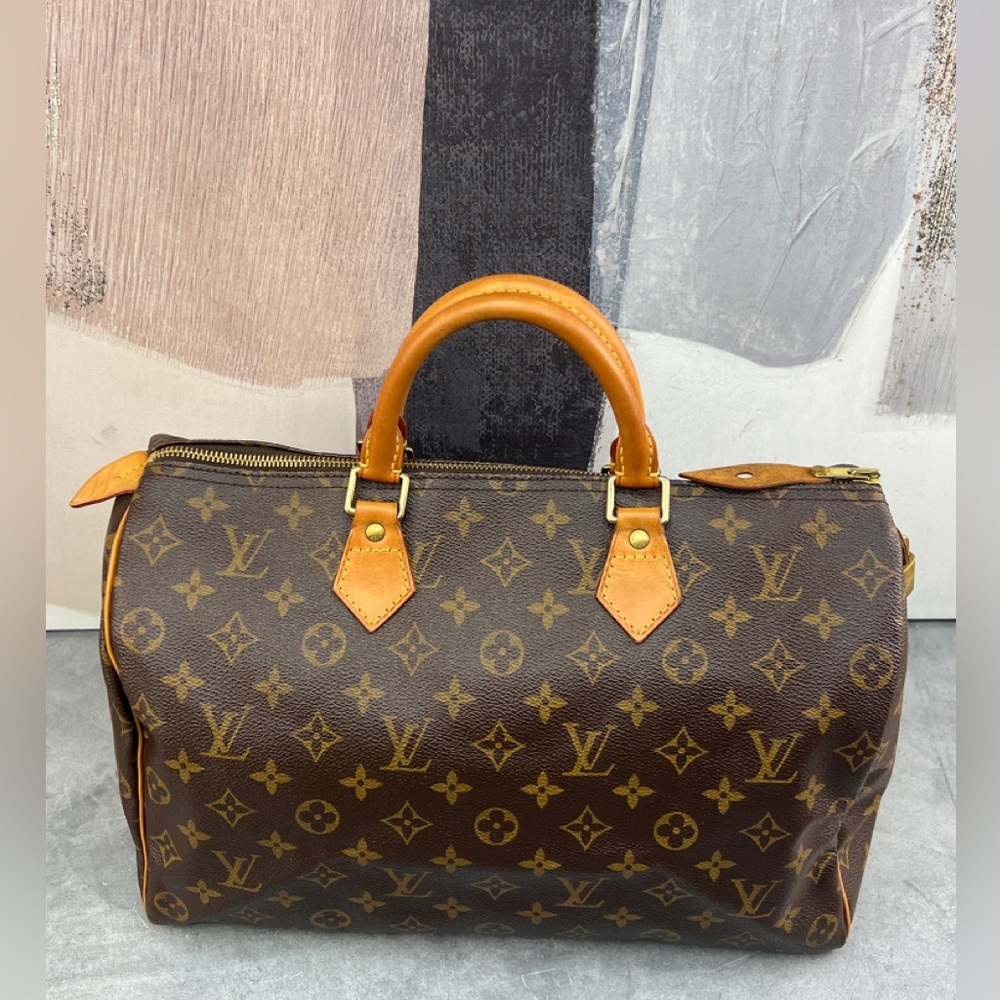 🌵Authentic Louis Vuitton Speedy 35 Monogram🌵